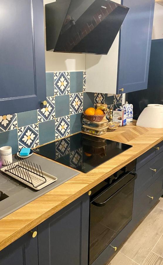 Brick Apartment ชิลินา ภายนอก รูปภาพ